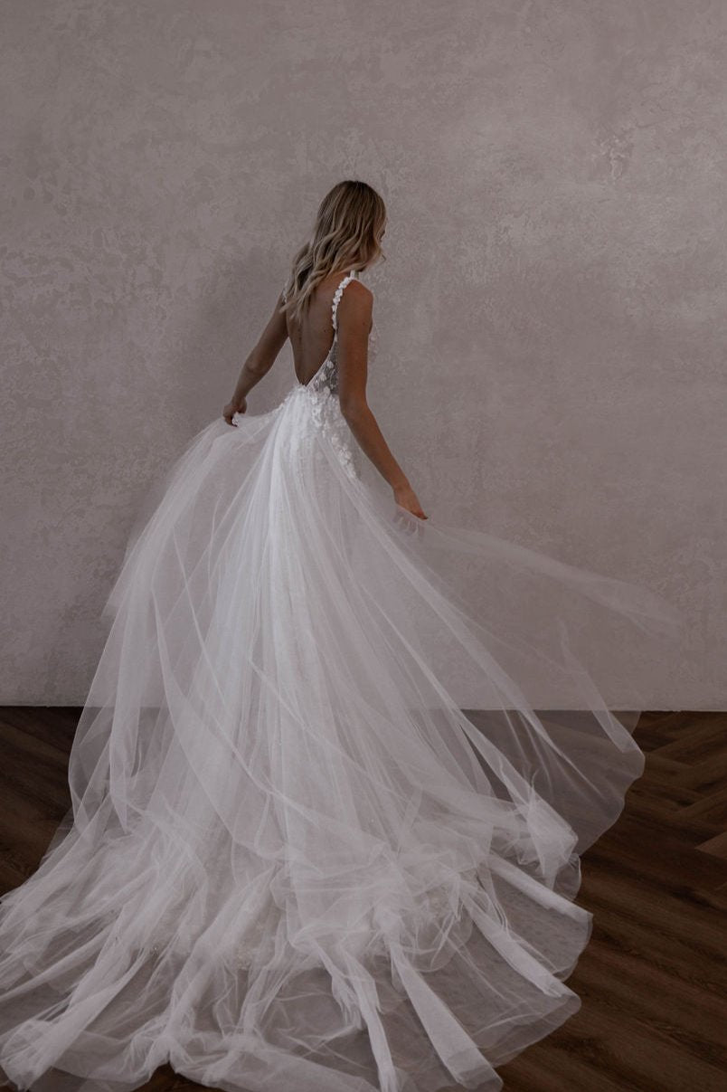 LENNI REMOVABLE SKIRT
