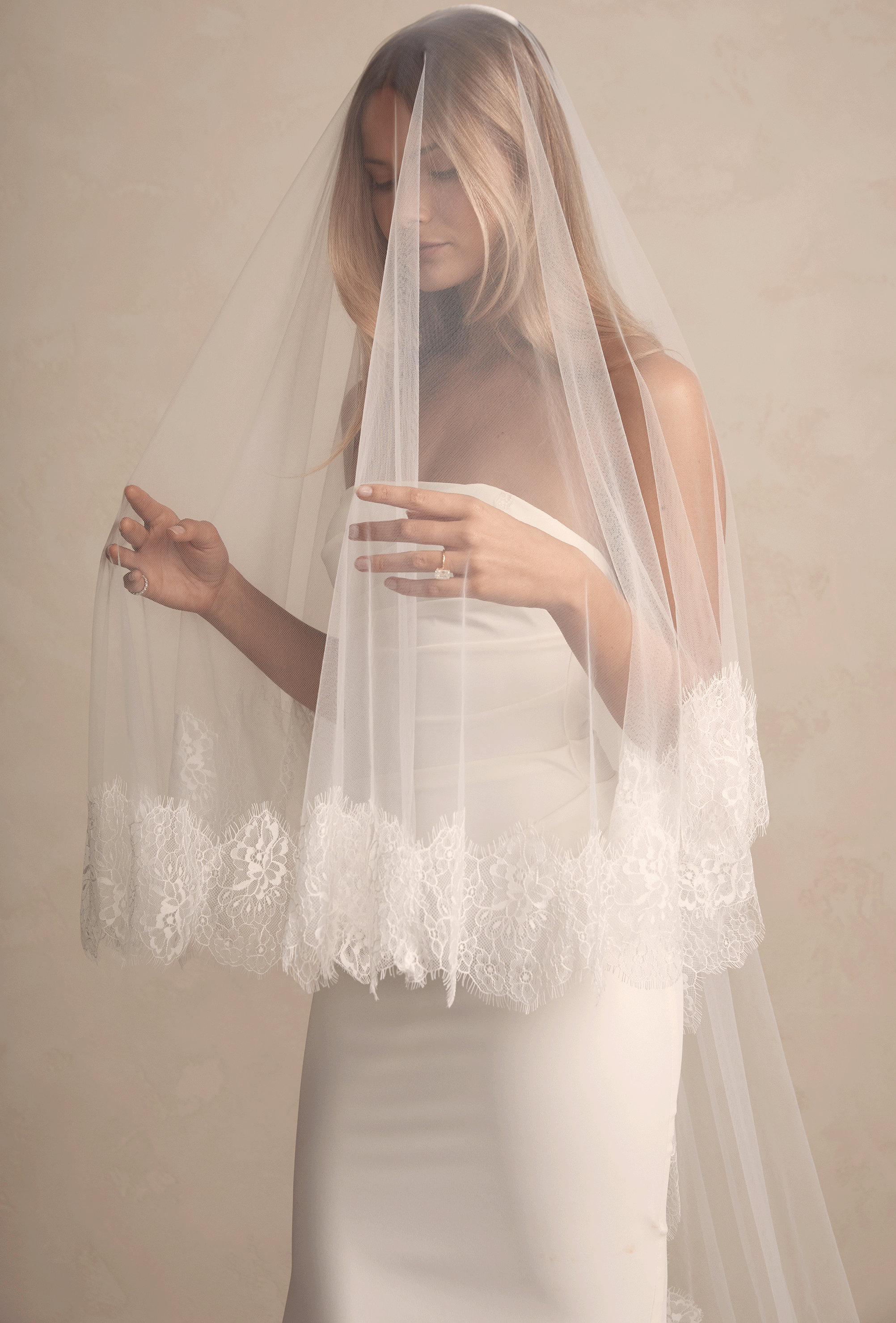 ALICE BLUSHER VEIL (STOCKIST)