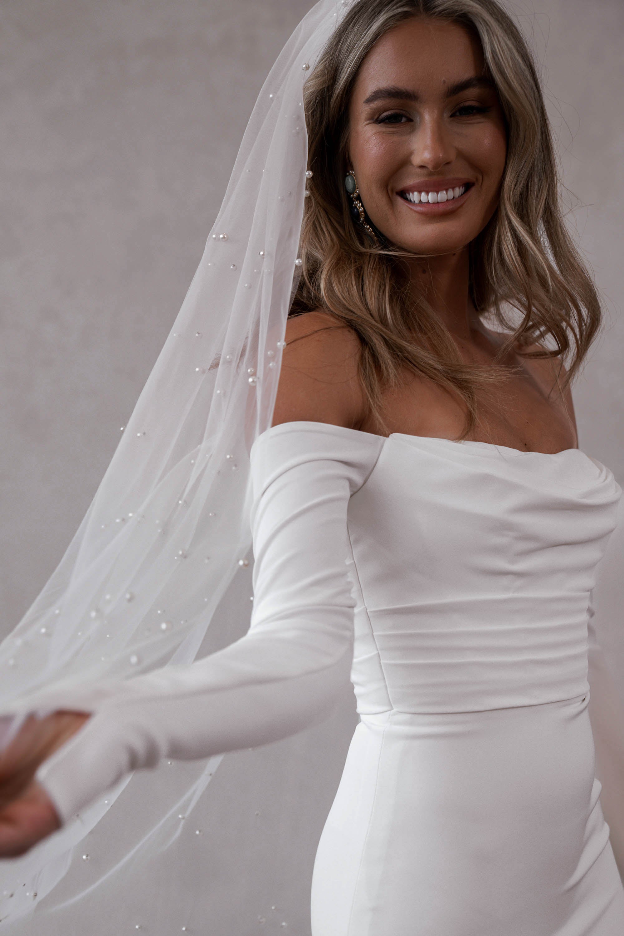 SHORT PEARL VEIL (STOCKIST) 1 SHORT PEARL VEIL (STOCKIST)