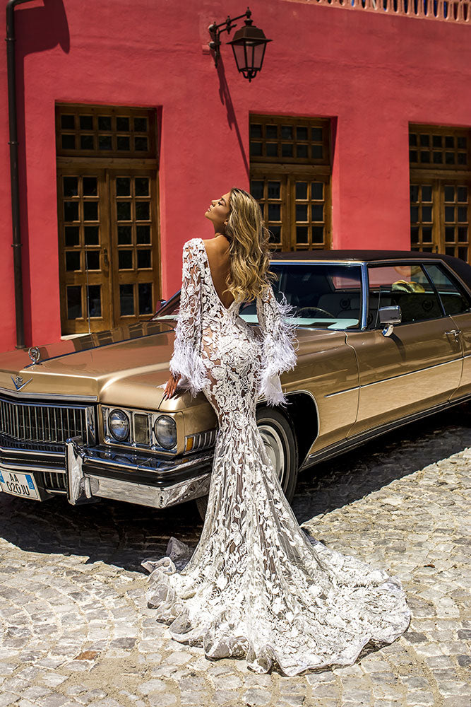 Bridal Lace Dress with Feathered Loose Sleeves 3 Bridal Lace Dress with Feathered Loose Sleeves